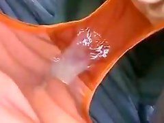 Vídeo amador novinha gozando na calcinha
